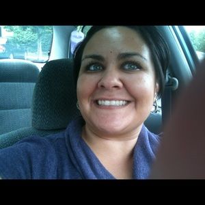 Meet your Posher, Aysha